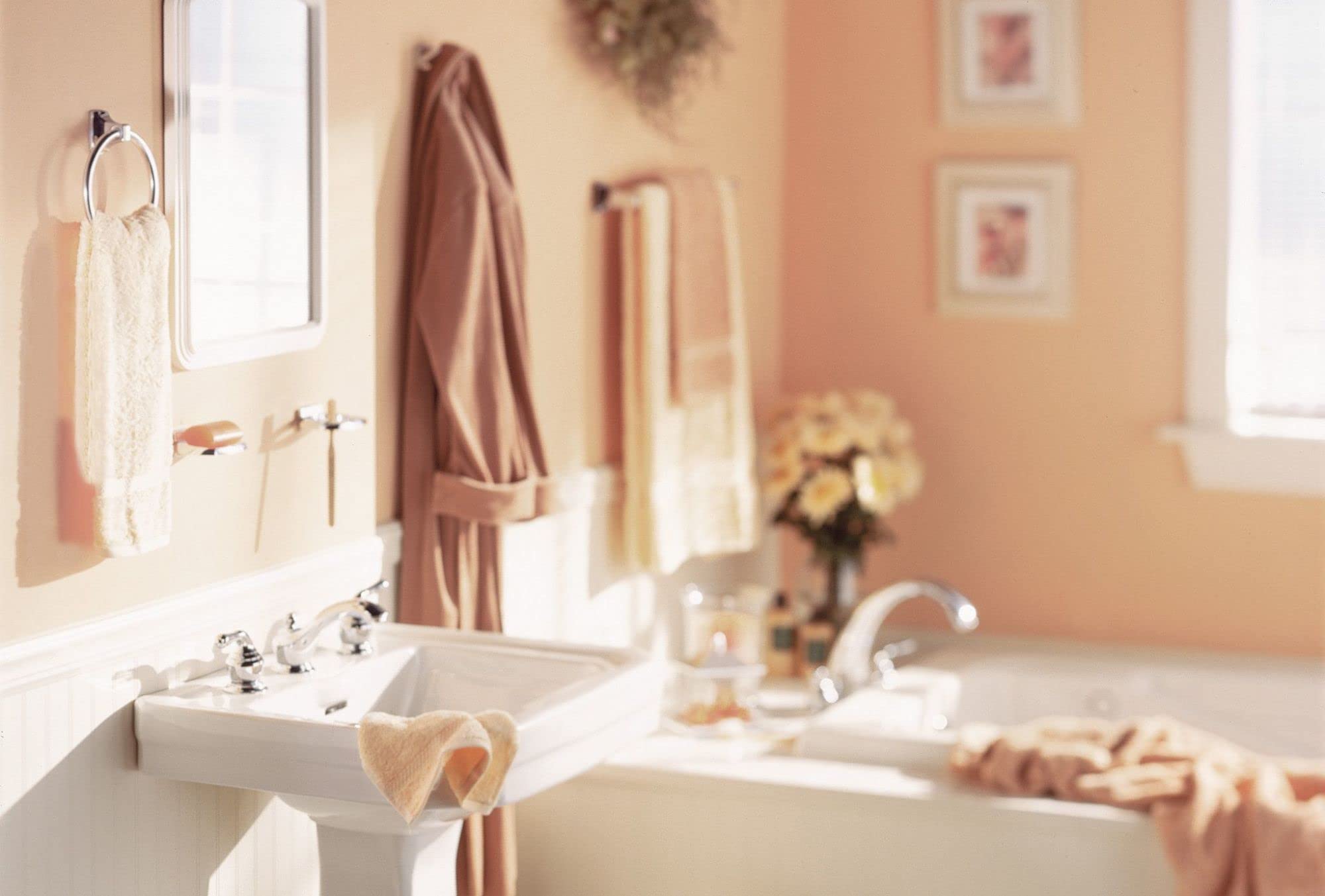 Moen Donnor Collection Chrome 6.25-Inch Diameter Wall Mount Contemporary Bathroom Hand-Towel Ring, P5860